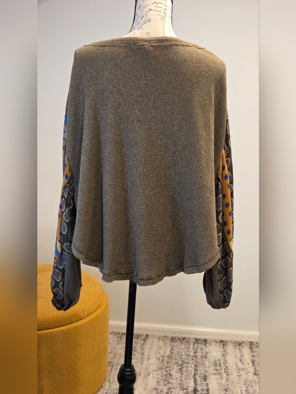 FREE PEOPLE Relaxed Thermal Top with Blue&Brown Patterned Sleeve Acents Size XS - Picture 6 of 16
